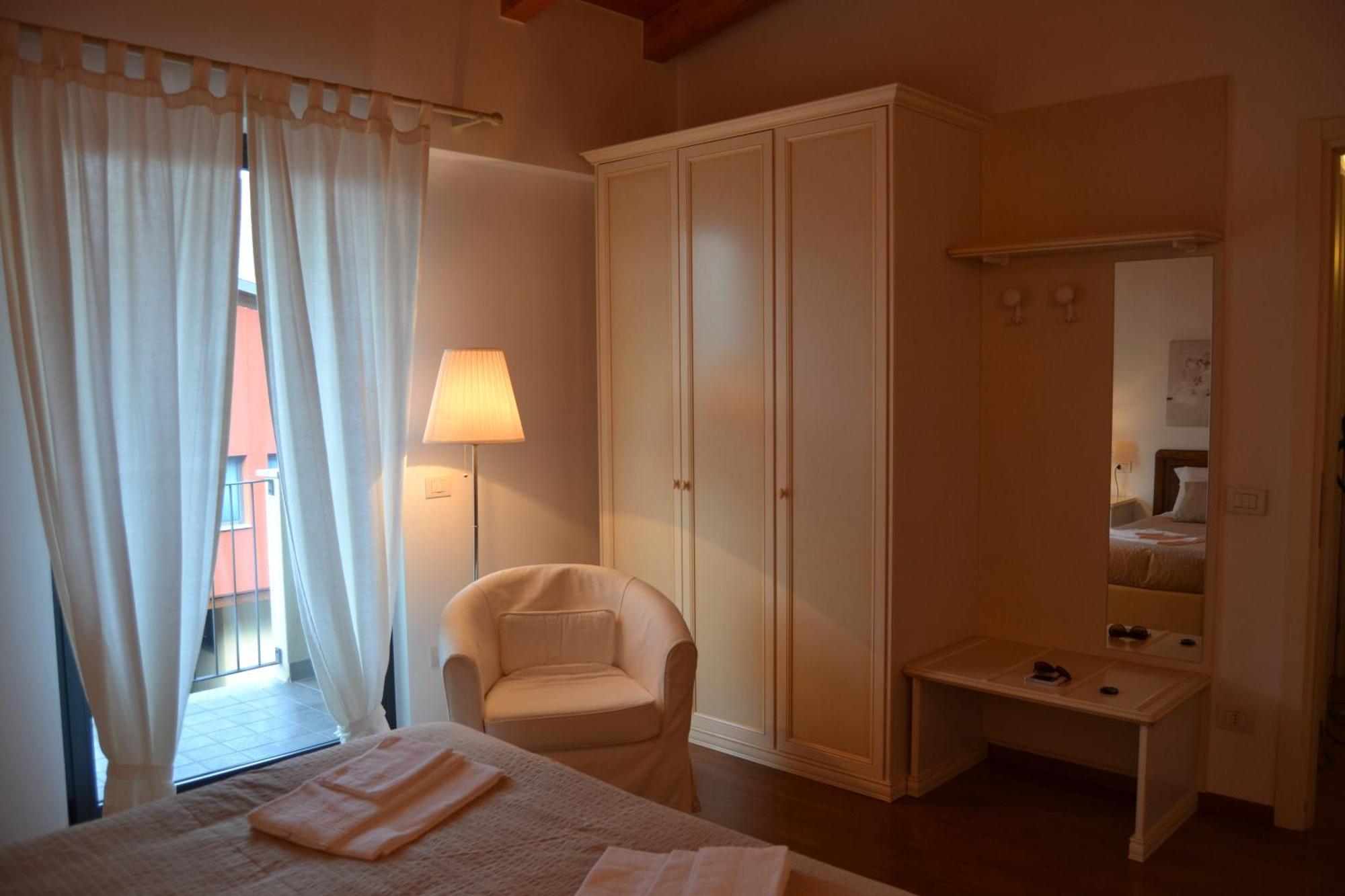 Piantedo Residence I Fiori מראה חיצוני תמונה